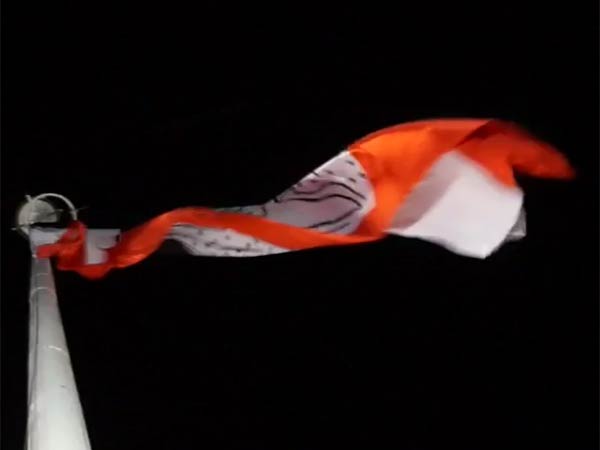 dinakaran hoists party flag at 123 feet mast dinakaran hoists party flag at 123 feet mast