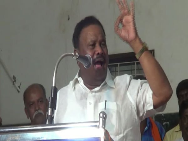 பாமகவுக்கு விட்டுட்டீங்களே