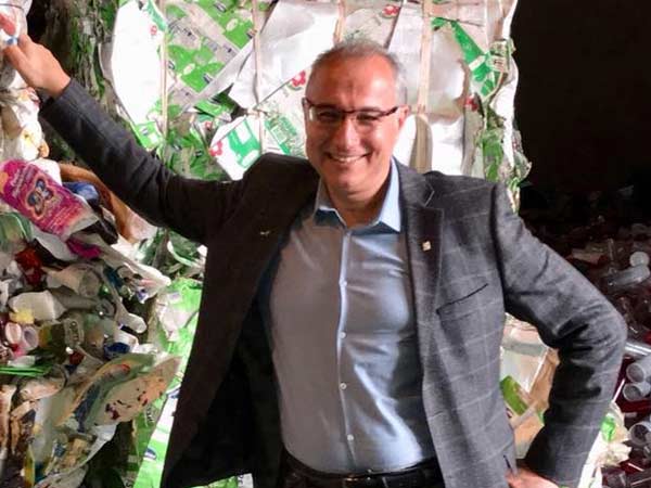 ethiopia plane crash man saved by being 2 minutes late ethiopia plane crash man saved by being 2 minutes late