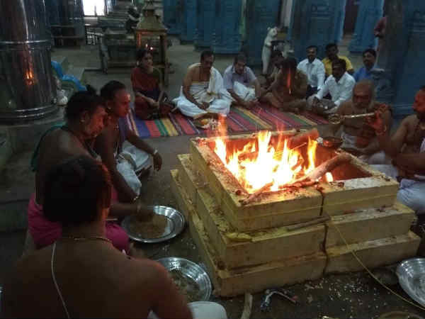 சிக்கல் கோயில்