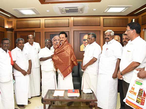 Indian Communist Party candidates met MK Stalin Indian Communist Party candidates met MK Stalin