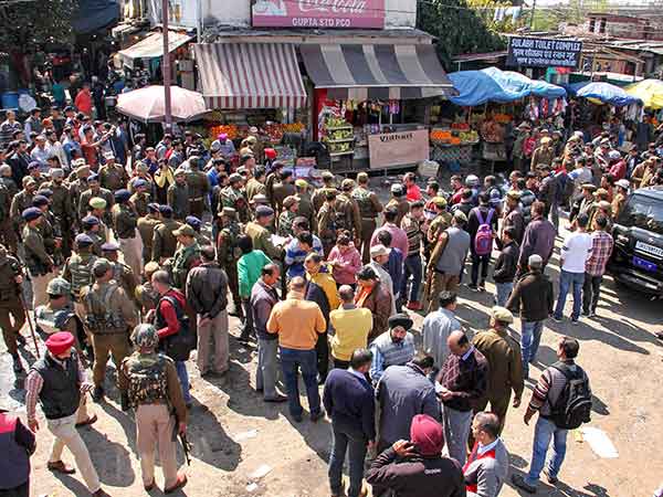 Jammu Kashmir: Blast at a bus stand. Injured admitted to hospital Jammu Kashmir: Blast at a bus stand. Injured admitted to hospital