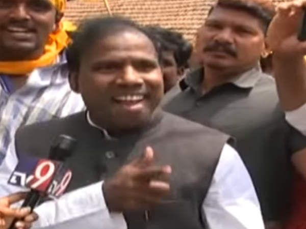 இத்தனை மகிழ்ச்சியா