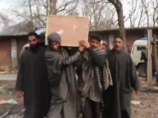 Jammu Kashmir: Special police officer shot dead by terrorists Jammu Kashmir: Special police officer shot dead by terrorists
