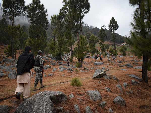 Indo - Pak crisis and new worlds dimensions Indo - Pak crisis and new worlds dimensions