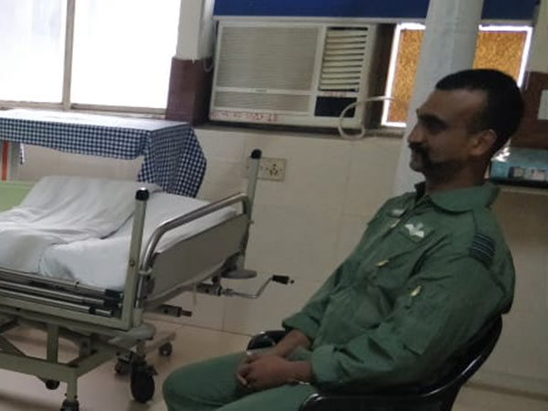 மருத்துவமனையில் அபிநந்தன்