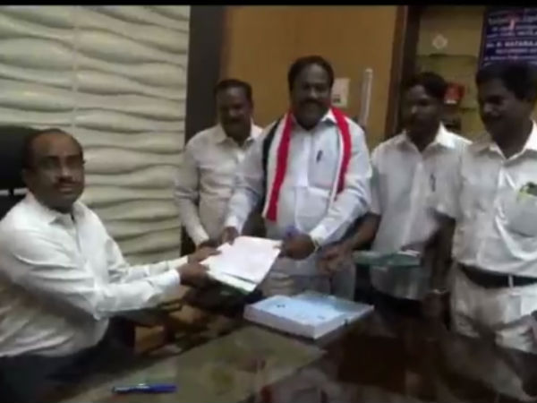 அரசியல் ரீதியாக