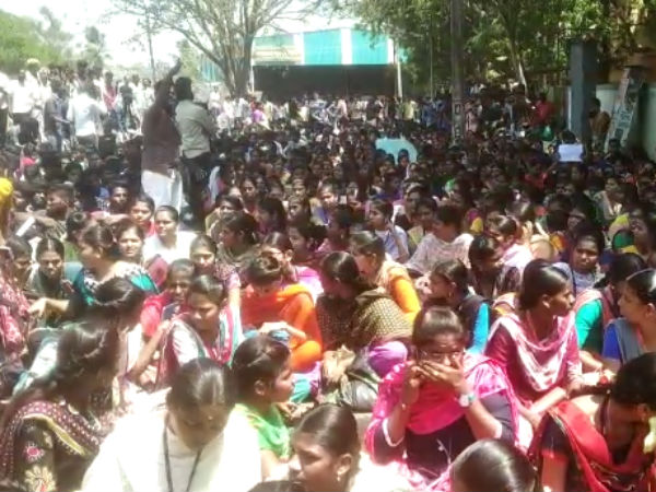 Pollachi police forcefully ran away college students Pollachi police forcefully ran away college students