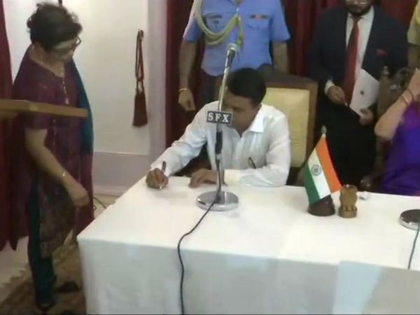 2 நபர்கள்