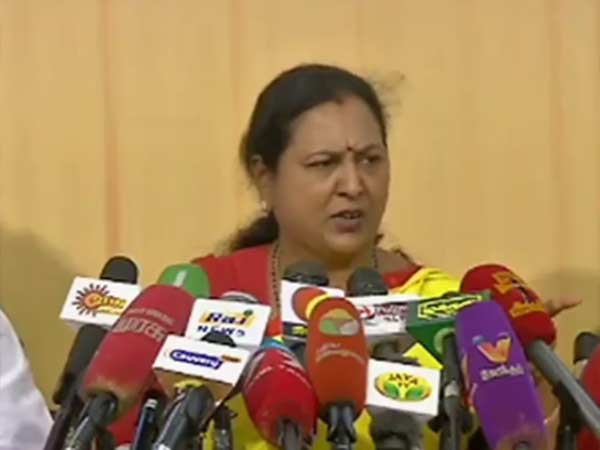 எங்கள் தயவில்தான் ஆட்சியே இருக்கு