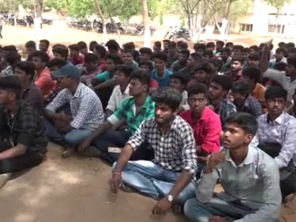Pollachi Gang Rape Case: Lots colleges announces holiday after a huge students protest Pollachi Gang Rape Case: Lots colleges announces holiday after a huge students protest
