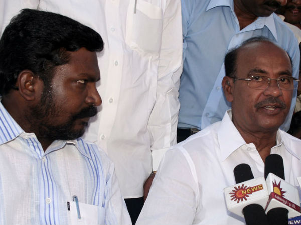 ரத்தம் சொட்டும்