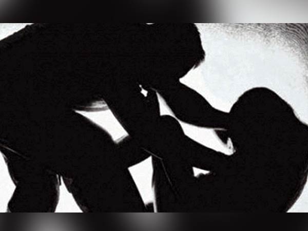 மாணவி அனுமதி