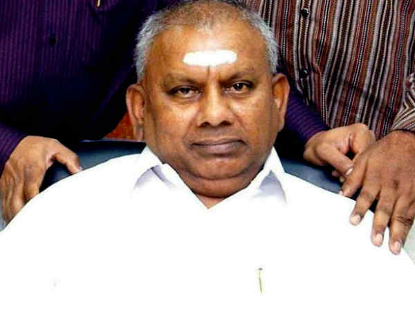 ஆசைப்பட்டார்
