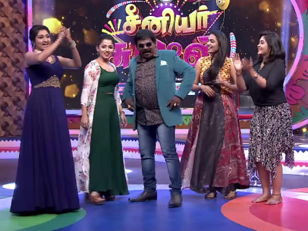 ஆதரவாக
