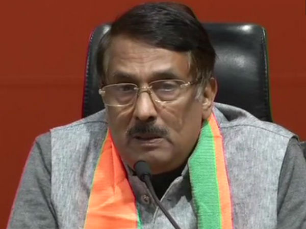 Congress spokesperson Tom Vadakkan joins BJP Congress spokesperson Tom Vadakkan joins BJP