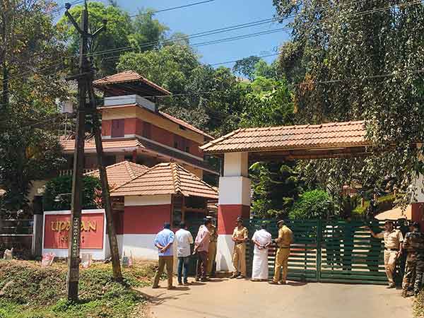 Maoist shot dead in Tamil Nadu-Kerala border; 3 Maoists fled Maoist shot dead in Tamil Nadu-Kerala border; 3 Maoists fled