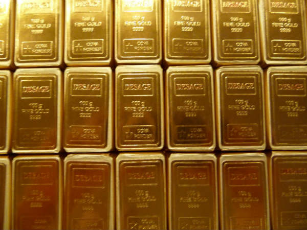 coimbatore : Flying squad seizes 148 gold biscuit without documents coimbatore : Flying squad seizes 148 gold biscuit without documents