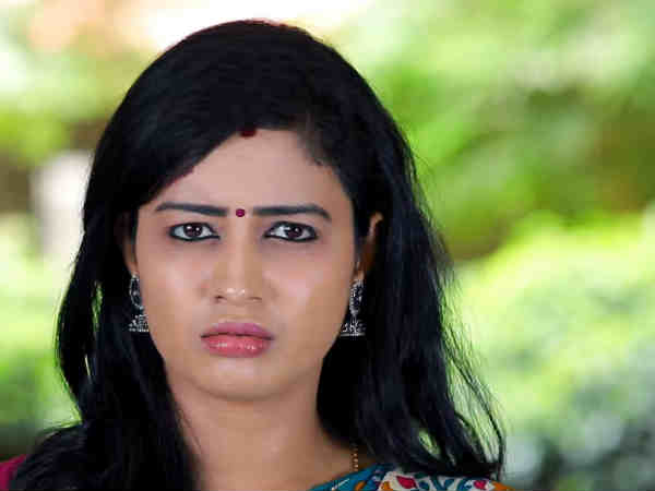 Azhagammai chases her husband with watchman Azhagammai chases her husband with watchman