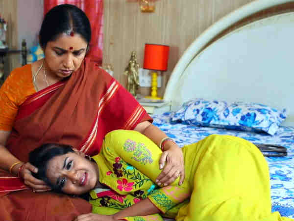 Sakunathala Devi supports Azhagammais daughter in law Sakunathala Devi supports Azhagammais daughter in law