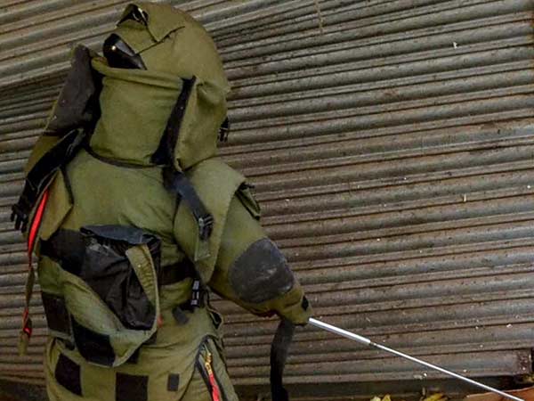 Bomb Squad doing an unexpected search in Madurai Bomb Squad doing an unexpected search in Madurai