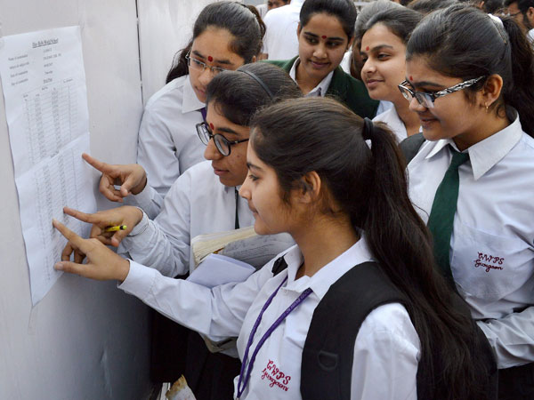 Public exam results of Class X..Details of students pass percentage by lessons Public exam results of Class X..Details of students pass percentage by lessons