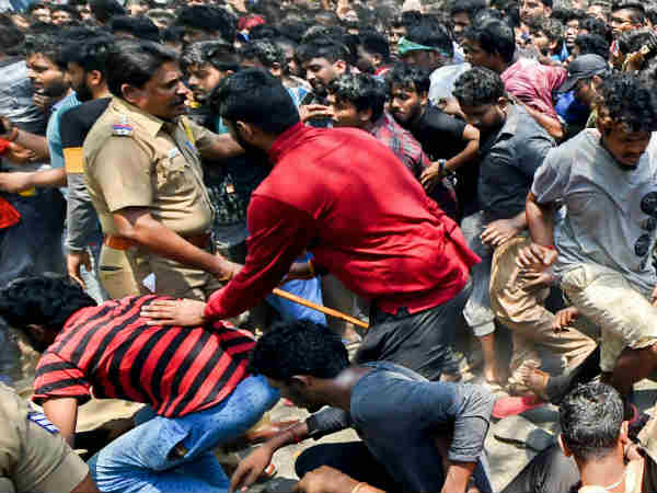 Police lathi charge on CSK fans in Chennai Police lathi charge on CSK fans in Chennai
