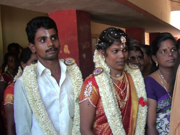 newly married couple vote in nagercoil after wedding newly married couple vote in nagercoil after wedding