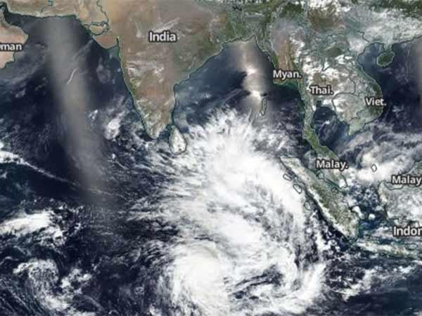 இப்போதுதான் முக்கியம்
