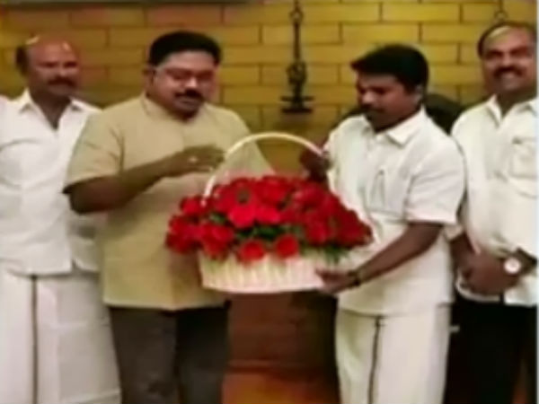 எதிராக செயல்பாடு