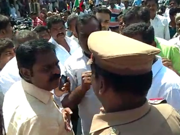 திமுக ஆதரவாளர்கள்