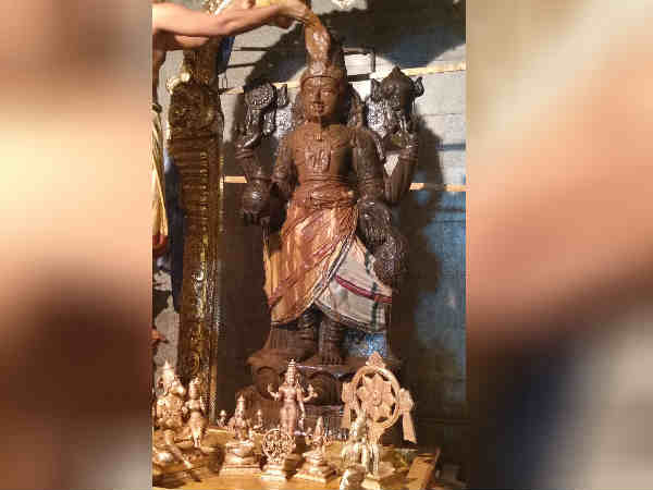பூவராக சுவாமிக்கு ஹோமம்