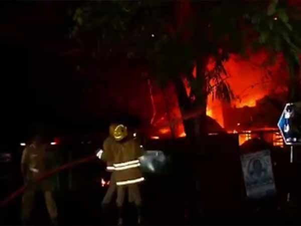 Toys Godown Fire Accident in Valluvar Kottam Toys Godown Fire Accident in Valluvar Kottam