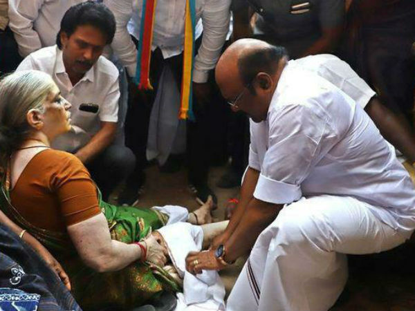 ஜெயக்குமாரை விளாசிய கமல்