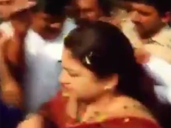 குஷ்பு கோபம்