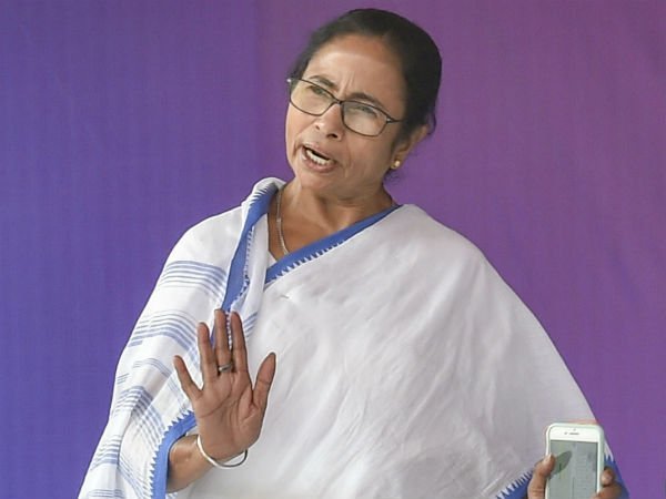 Modi uses black money to get votes for the people- says mamata Modi uses black money to get votes for the people- says mamata