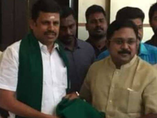 PMK vice president Manikandan joins AMMK PMK vice president Manikandan joins AMMK