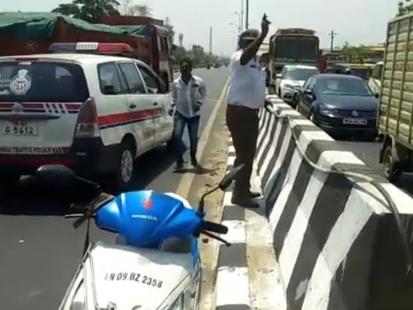 போலீஸ் விசாரணை