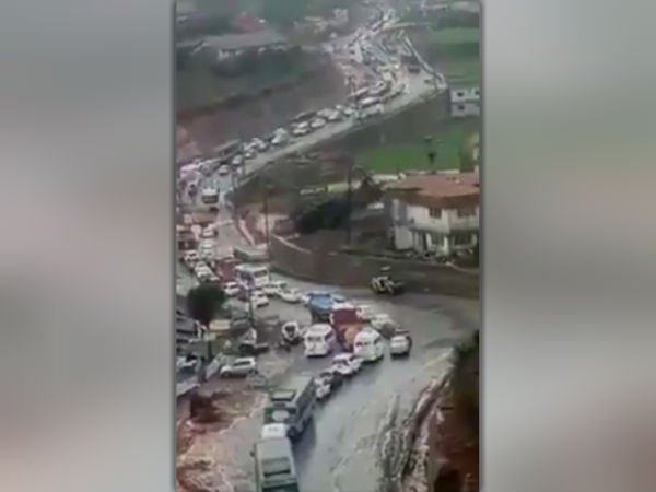 Traffic in Ooty and Kodaikanal on the rise Traffic in Ooty and Kodaikanal on the rise