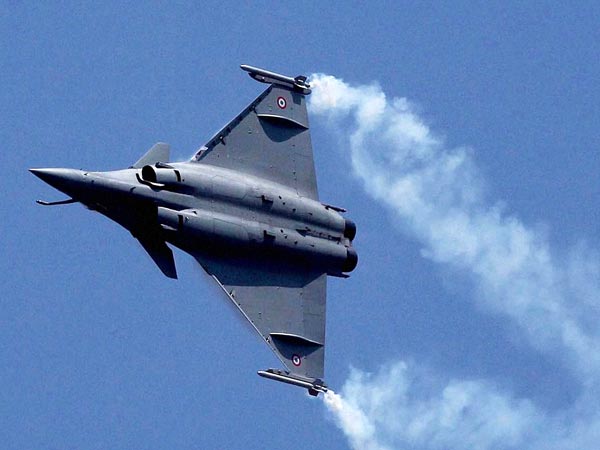 எதிர்ப்பு தெரிவித்து இருக்கிறார்