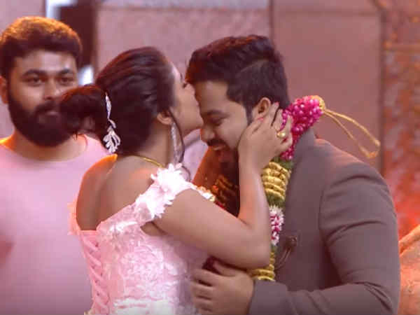 Why Vijay TV is like this always Why Vijay TV is like this always