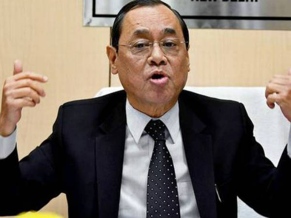 Delhi Court adjourns plea to cancel bail of woman who accusing CJI Delhi Court adjourns plea to cancel bail of woman who accusing CJI