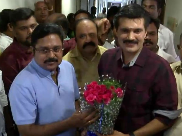 முதல் விக்கெட் ரஞ்சித்