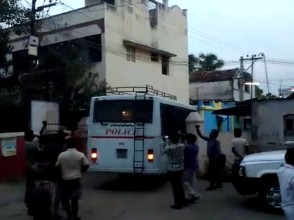 உடந்தை
