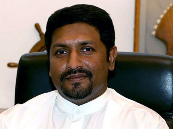 பாதுகாப்புத்துறை இணை அமைச்சர்
