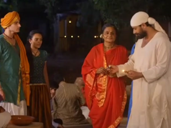 முழுவதும் தீபம்