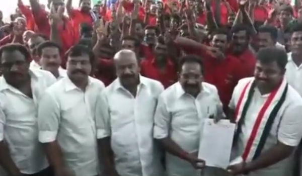 அதிமுகவில் இணைப்பு