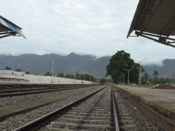 Senkottai - Kollam train resumes its service after 8 years gap Senkottai - Kollam train resumes its service after 8 years gap