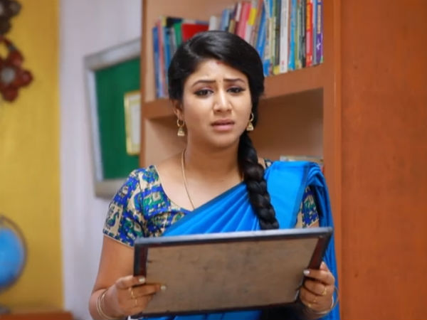 Samba not talking too much with her husband Samba not talking too much with her husband