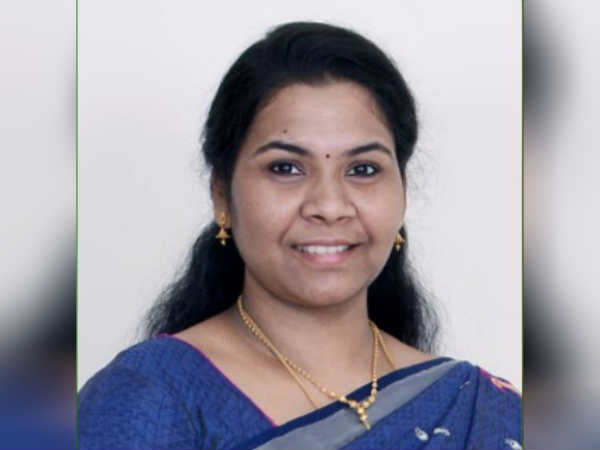 ஏழை வேட்பாளர்கள்